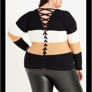 NWOT Plus Size size 3x color block vneck sweater with lace up back trendy